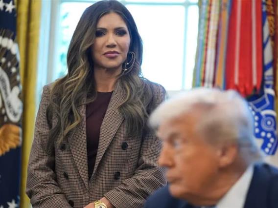 Трамп ја подготвува смената на министерката Кристи Ноем: Најлошо чувана тајна во Вашингтон