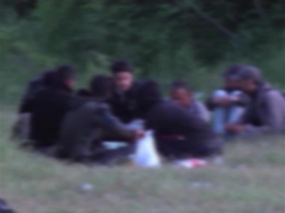 Продолжува политичката кавга околу мигрантите и азилантите