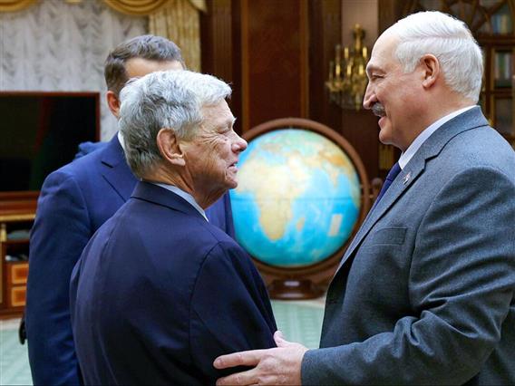 По средбата со Лукашенко, САД ги укинуваат санкциите за белоруската поташа