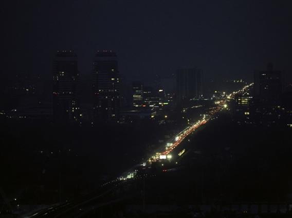 Милион домаќинства во Украина останаа без струја по руските напади со дронови 