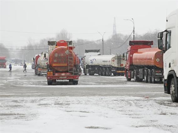 Драстичен пад на руските приходи од нафта и гас