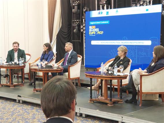 Во Брисел „се бутка“ идејата на гласање со квалификувано мнозинство