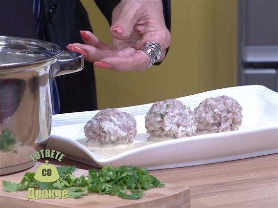 „Гответе со Дракче“ - ​Бели ќофтиња