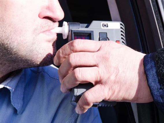 Граѓаните на Словачка бараат и министрите и пратениците да се тестираат на дрога и алкохол 