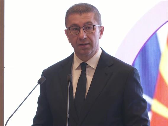 Мицкоски и Андоновски ја промовираа националната стратегија  за развој на ИКТ  – СМАРТ/МК 2030