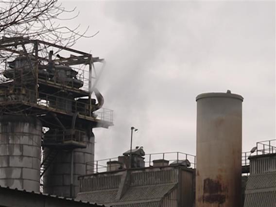 Град Скопје ја разгледува иницијативата за итна дислокација на цементарницата „УСЈЕ“