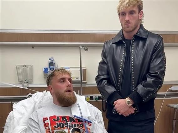 Џејк Пол со скршена вилица се јавИ од болница со скршена вилица: Дајте ми го Канело за 10 дена