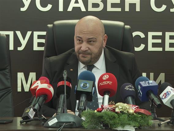 Костадиновски: Уставниот суд да стави клуч на врата ако одлуките терба да се носиме со Бадентер 