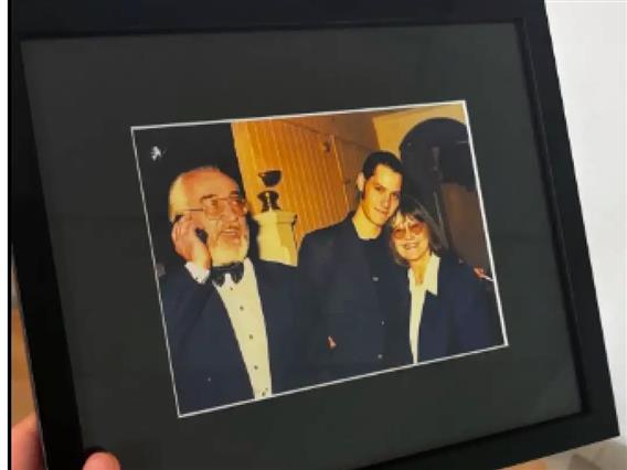 Во македонскиот КИЦ во Белград одржана музичка вечер - Портрет на Зафир Хаџиманов