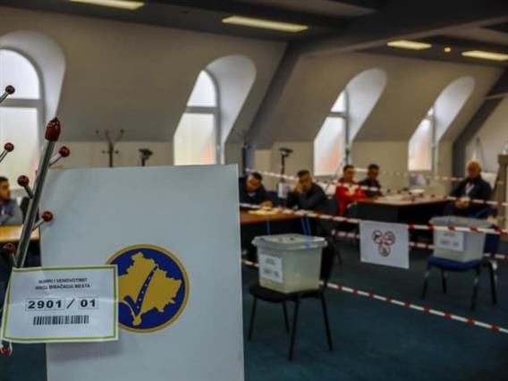 Косово денеска избира нов парламент, вторпат за 11 месеци
