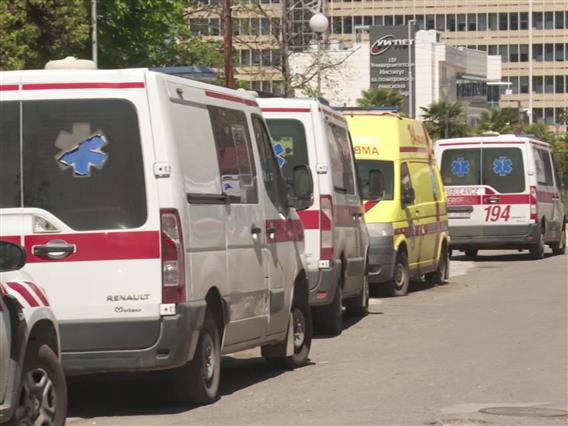 Итната медицинска помош за Нова година со дополнителни тимови 