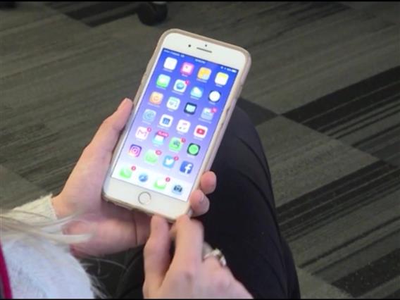 Најголем дел од децата распустот го поминуваат пред компјутерите – како да ја задржат креативноста? 