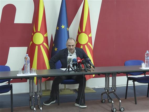 Партиите ги чекаат поканите за лидерска, Филипче останува на ставот, Ахмети допрва ќе одлучи 