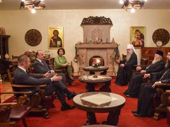 Поглаварот на МПЦ-ОА г. Стефан приреди традиционален божикен прием за државниот врв