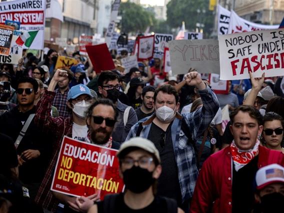 Протести низ САД, откако агент на ICE уби жена во Минеаполис: Се движиме кон диктатура (ВИДЕО)