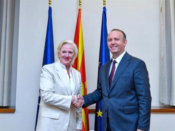 Проштална средба на Гаши со американската амбасадорка Агелер