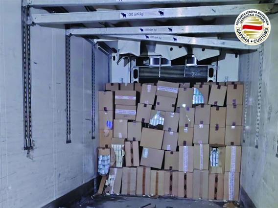 Царинската управа: На граничниот премин Дојран спречен обид за шверцување 5.050 штеки цигари