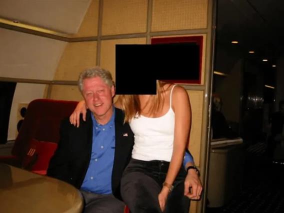 Бил и Хилари Клинтон одбиваат да сведочат за случајот со Епштајн- ќе бидат ли уапсени?