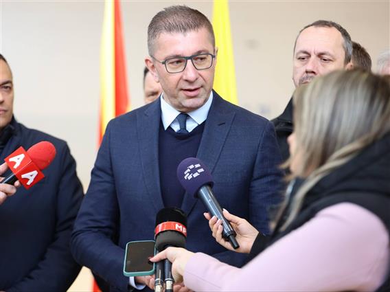 Мицкоски: Речиси 225 милиони евра веќе се пренесени преку Развојната банка на домашните компании