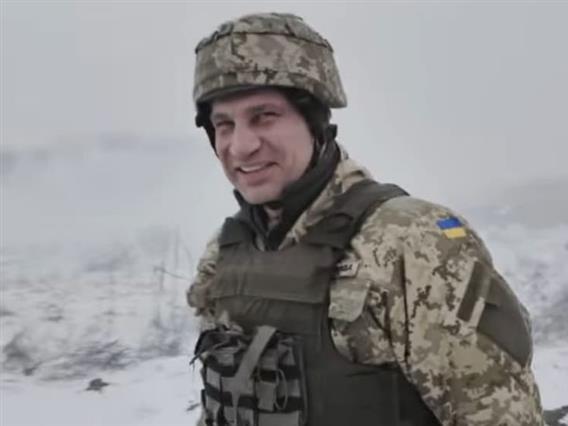 Кличко: Киев има само половина електрична енергија што му е потребна 