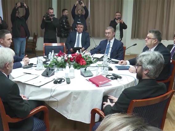 Филипче ја потврди средбата со Ахмети: Разговарале за локалните избори во Гостивар