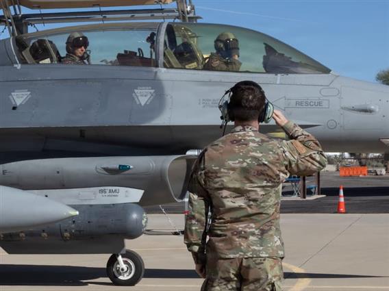 НОРАД најавува испраќање на своите авиони во база во Гренланд