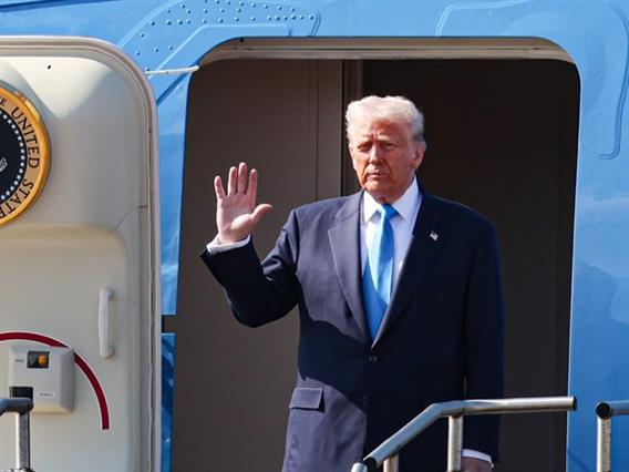 Европските лидери заминуваат од Давос пред пристигнувањето на Трамп 