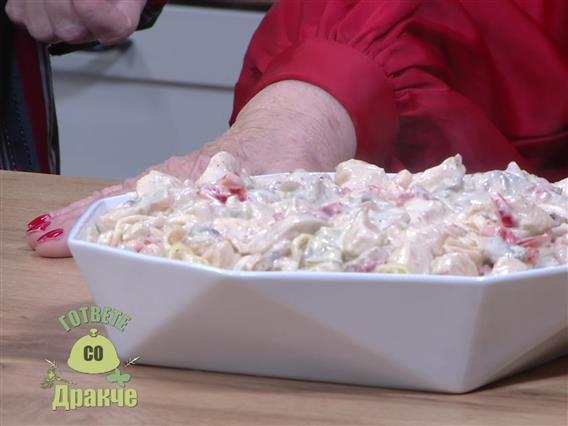 „Гответе со Дракче“ - Шпагети со пилешко месо