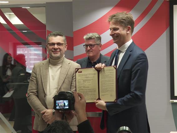 Оне Македонија“доби лиценца за трет мобилен оператор, очекува сериозен удел на пазарот