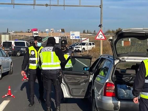 Интерпол уапси над 3.700 осомничени во глобална акција против трговија со луѓе