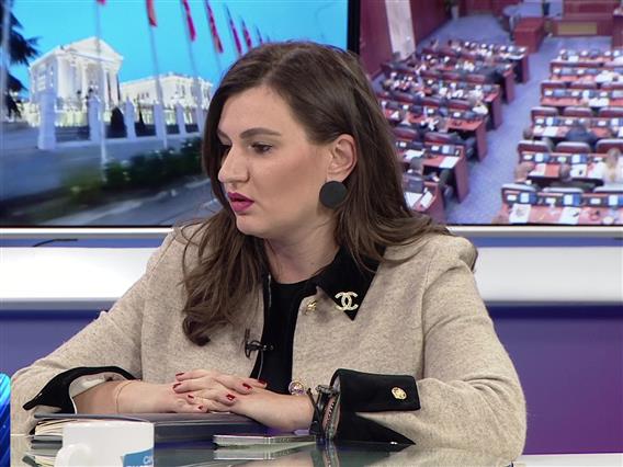 Зајкова: Двочлено семејство што работи за минимална плата, не може да ја покрие потрошувачката кошничка