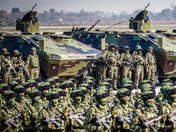 Србија го враќа воениот рок- Вучиќ со порака: Се создаваат воени сојузи 