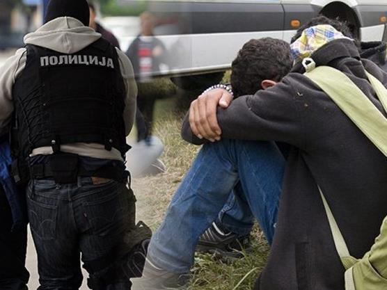 Двајца Турци се уапсени кај Гевгелија, со рент-а-кар возило шверцувале мигранти 