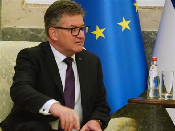 Лајчак за фајловите на Епштајн: Се чувствувам како идиот, не се сеќавам на тие пораки 