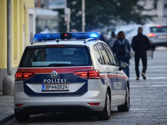 Крвава семејна драма во Виена: Србин со нож го избодел 32- годишниот зет и избегал