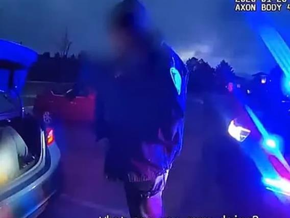 Полицијата запрела пијан возач во Колорадо, па се шокирале: Во багажникот имам три деца (ВИДЕО)