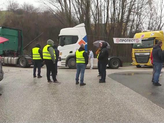 Превозниците бараат итно преодно решение за влез во шенген зоната