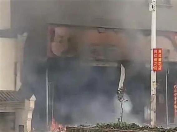 Дванаесет лица загинаа во Кина во експолозија во продавница со пиротехника 