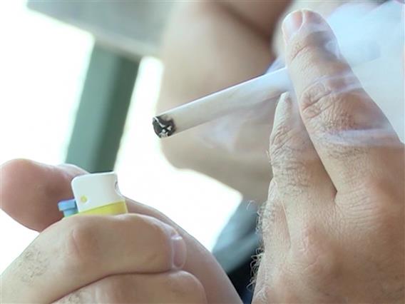 Законот за заштита од пушење ќе се донесе, но нема веднаш да се казнува