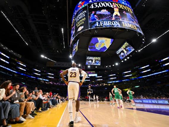 Леброн Џејмс прв играч во историјата на НБА кој достигна 43.000 поени