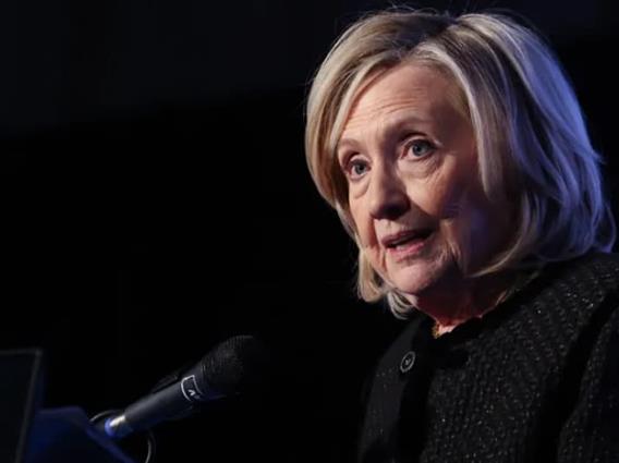 Скандал на сведочењето на Хилари Клинтон: Прекинато е сослушувањето поради прекршено правило во Конгресот (ВИДЕО)