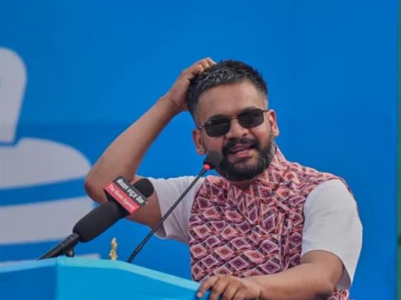 Поранешен рапер и интернет ѕвезда има најголеми шанси за победа на изборите во Непал по насилните протести