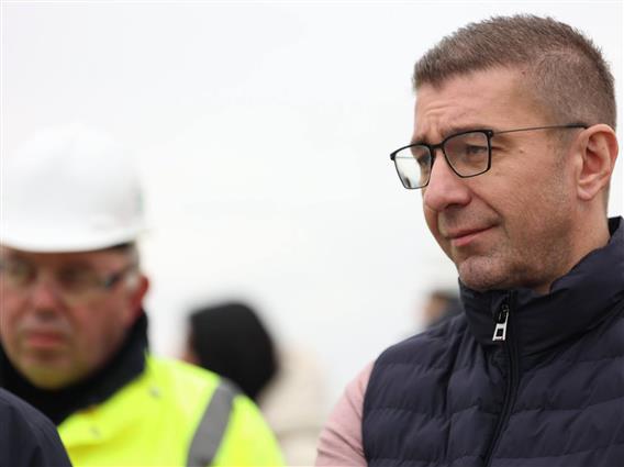 Премиерот Мицкоски на поставување камен-темелник на нов кампус на Универзитетот „Мајка Тереза“-Скопје