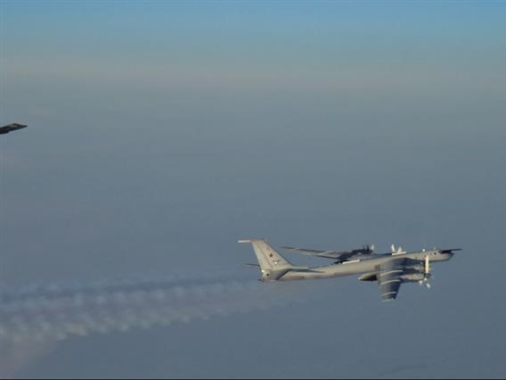 Пресретнати руски авиони Ту-142 над Алјаска- НОРАД крена осум летала во вонредната акција (ВИДЕО)