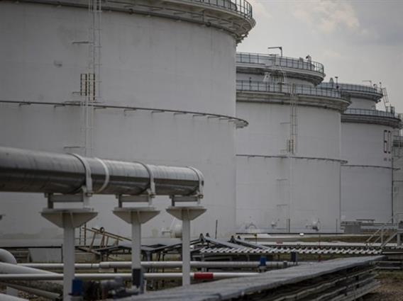 Берзите и цената на нафтата мируваат, ракетите продолжуваат да го тресат Блискиот Исток