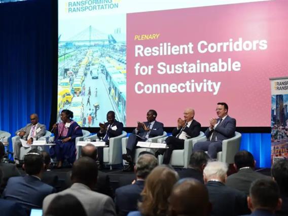 Николоски во Вашингтон: Инвестициите на коридорите во Македонија го комбинираат бизнисот и безбедноста