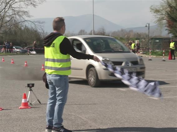 Во Скопје денеска се одржа женско рели, учествуваа над 100 натпреварувачки