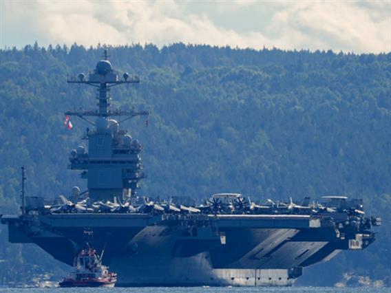 Американскиот носач на авиони се врати во Европа по пожарот на Блискиот Исток