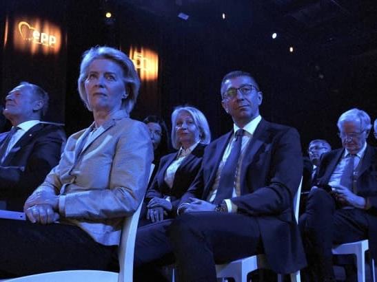 Мицкоски на 50-годишнината од формирањето на Европската народна партија (ЕПП) во Брисел