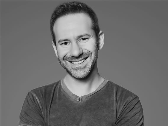 Почина  Леонид Радвински, сопственикот на „OnlyFans“